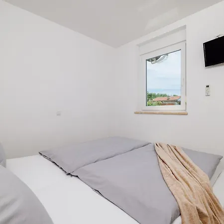 Apartment Jozic *